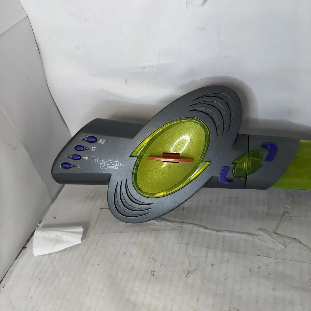 Vintage Hasbro 2002 NuJam Guitar Toy Bop-It Handheld Electronic Game Tested